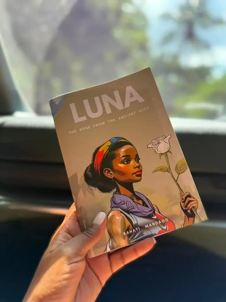 Luna – The Rose from the Ancient City