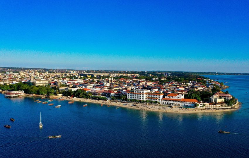 4️⃣ Zanzibar and Tanzania safari holiday experience
